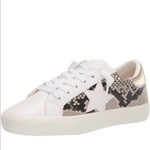 Madden Girl Banks Gold Multi Sneaker